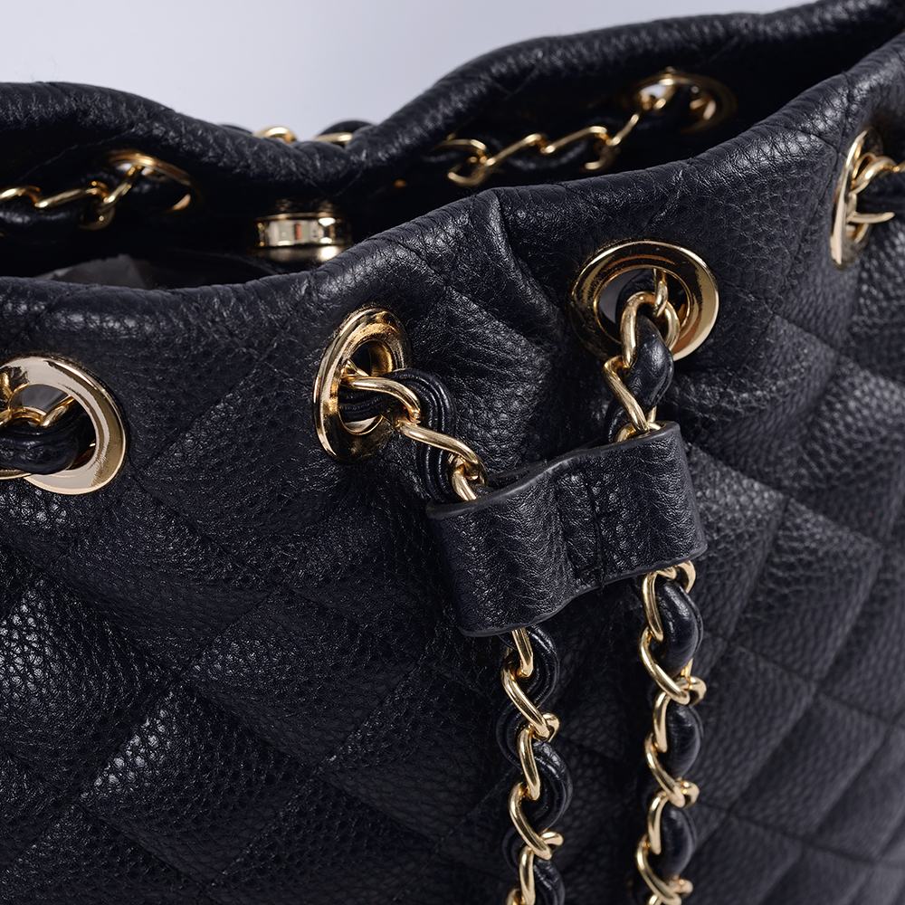 Klassieke damesrugzak zwart gouden ketting casual leren tas van hoge kwaliteit