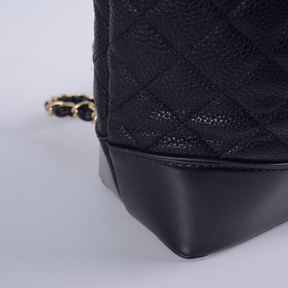 Klassieke damesrugzak zwart gouden ketting casual leren tas van hoge kwaliteit
