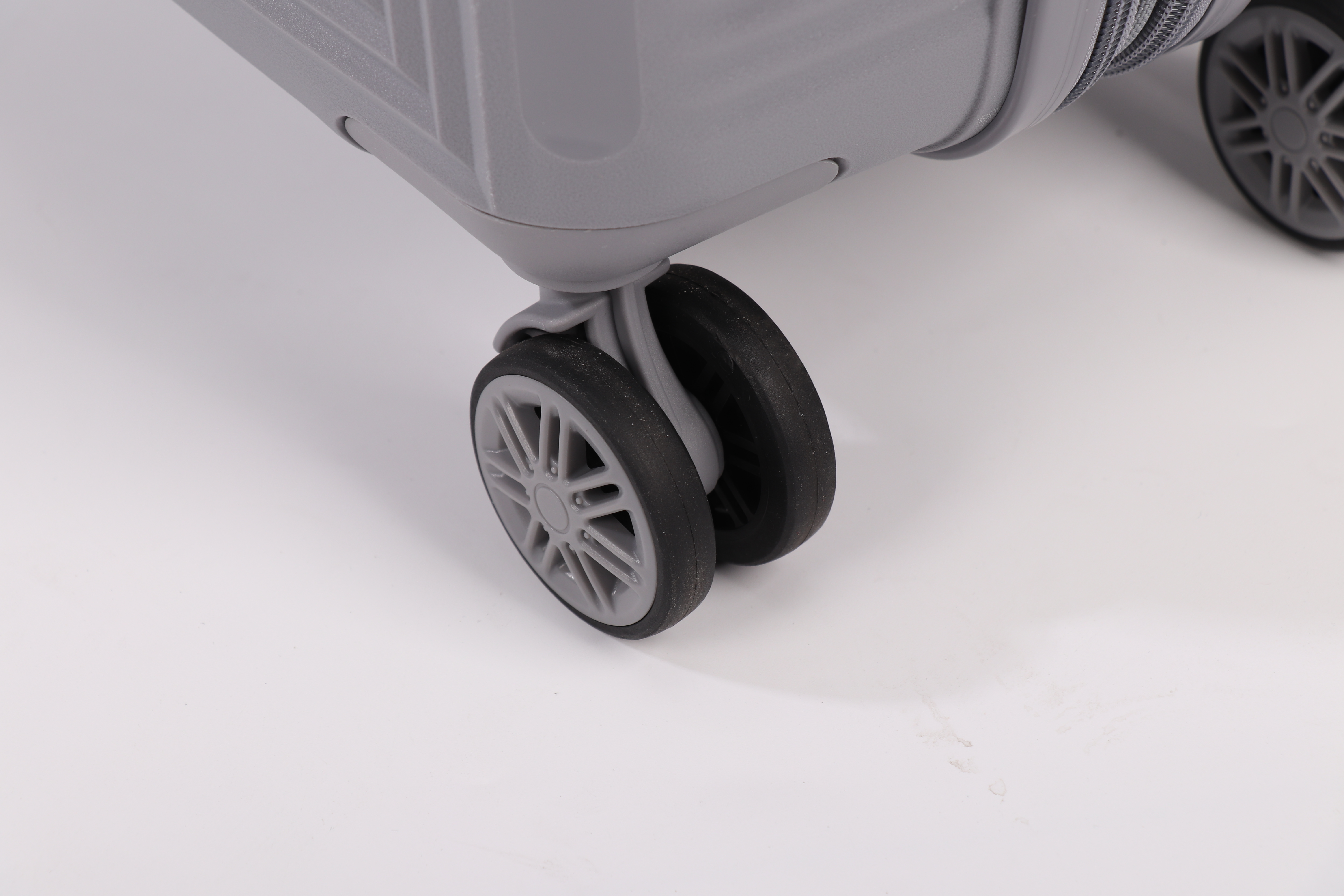 4 stks PP polypropyleen trolley bagage koffer spinner wielen expander accepteren voor lange afstanden